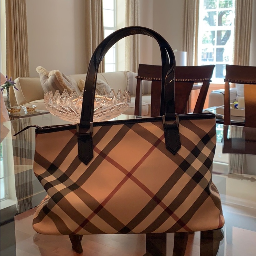 Burberry Nova Check Plaid Cnpansim1pan Tan Leather